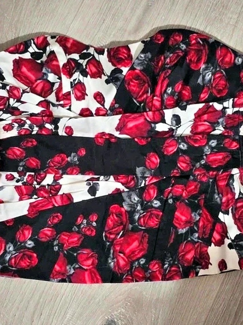 White House Black Market Red Rose Print Strapless Bustier Top Black & Red Size 1